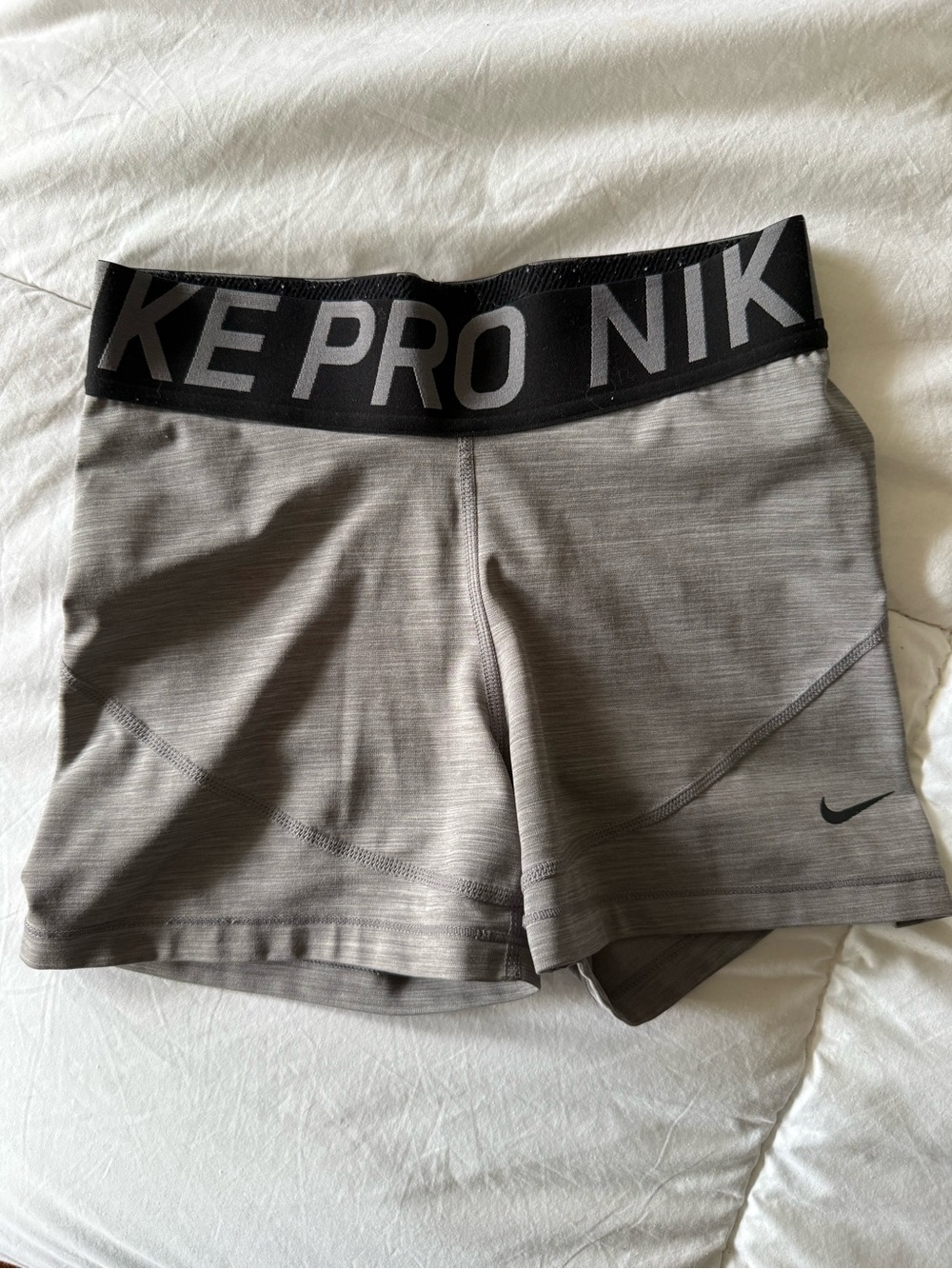 Nike Pro Dri-FIT Compression Shorts Gray Heather Black Waistband Women’s Small